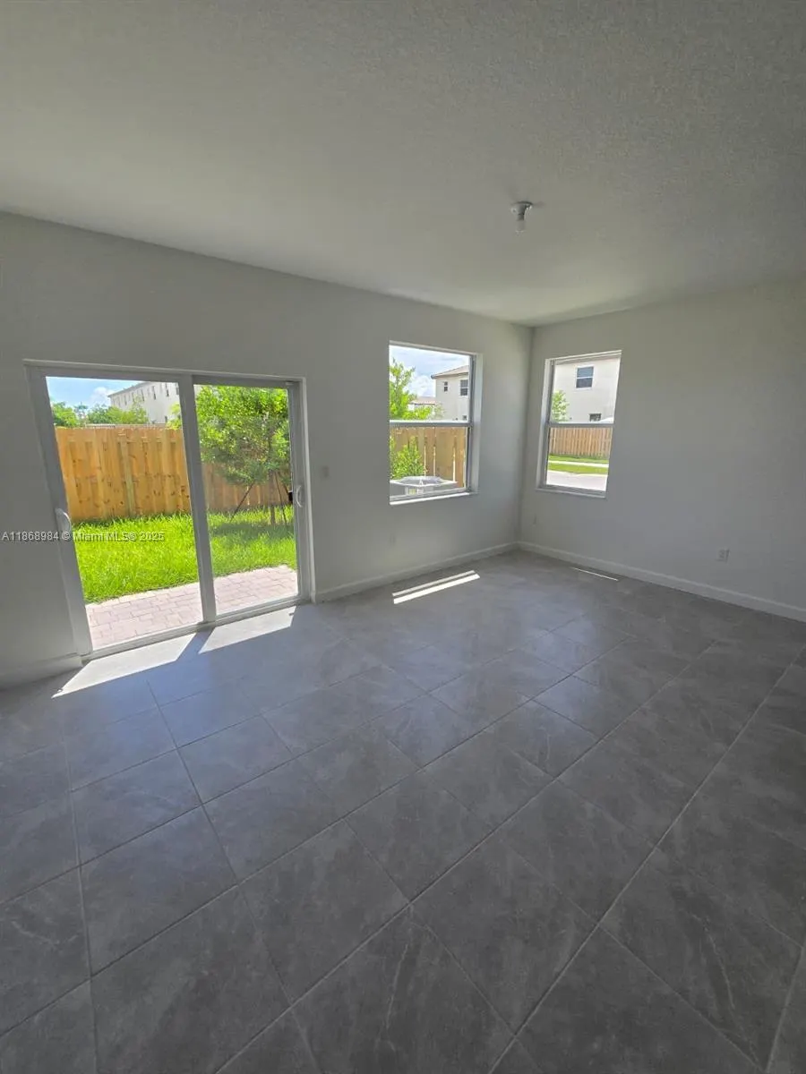 2819 SE 26th Ave, #2819
