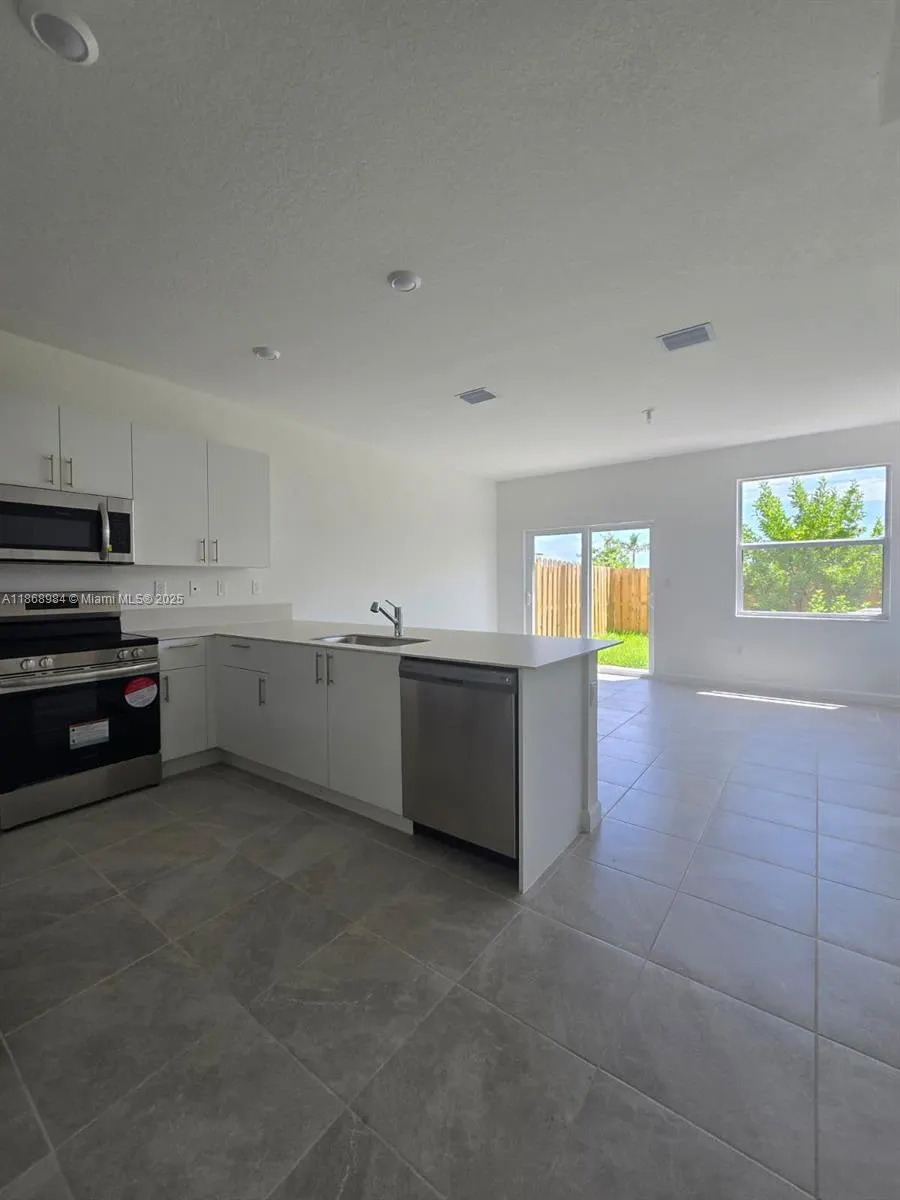 2819 SE 26th Ave, #2819