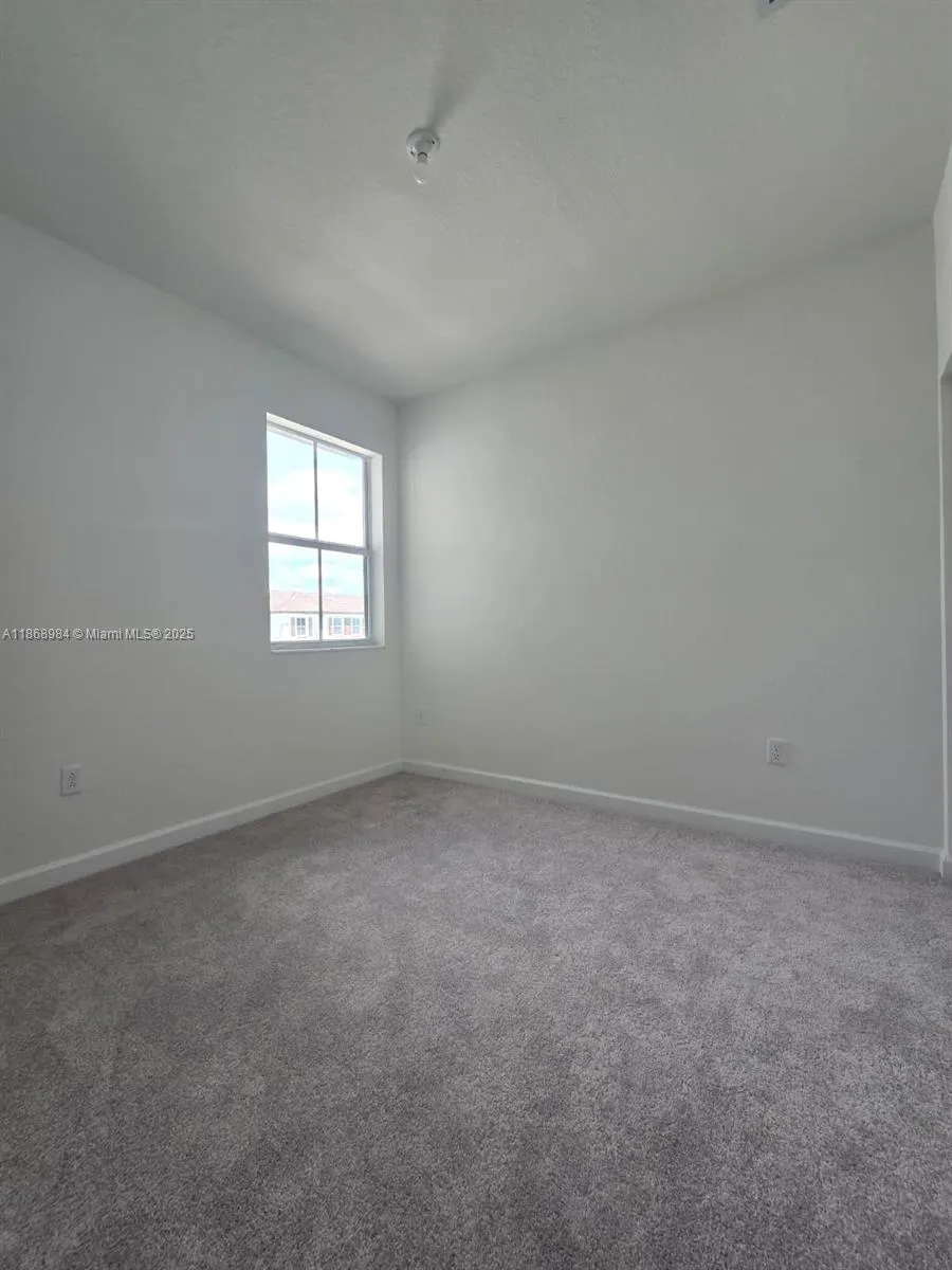 2819 SE 26th Ave, #2819