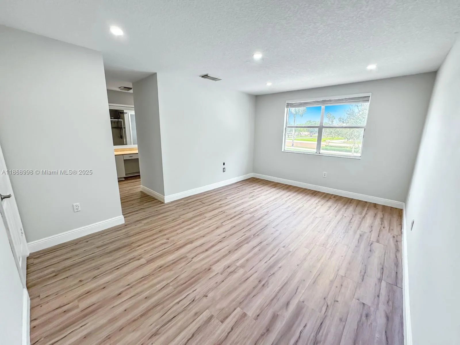 1015 NW 125th Ter, #.