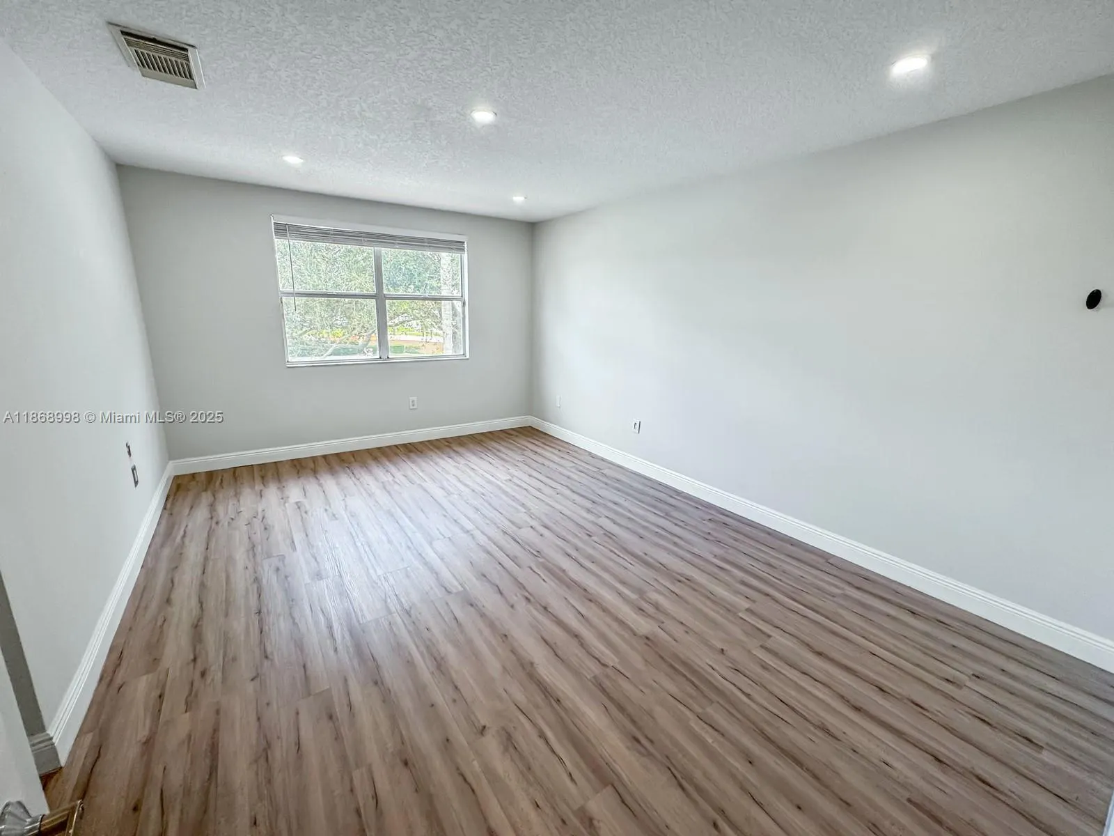 1015 NW 125th Ter, #.