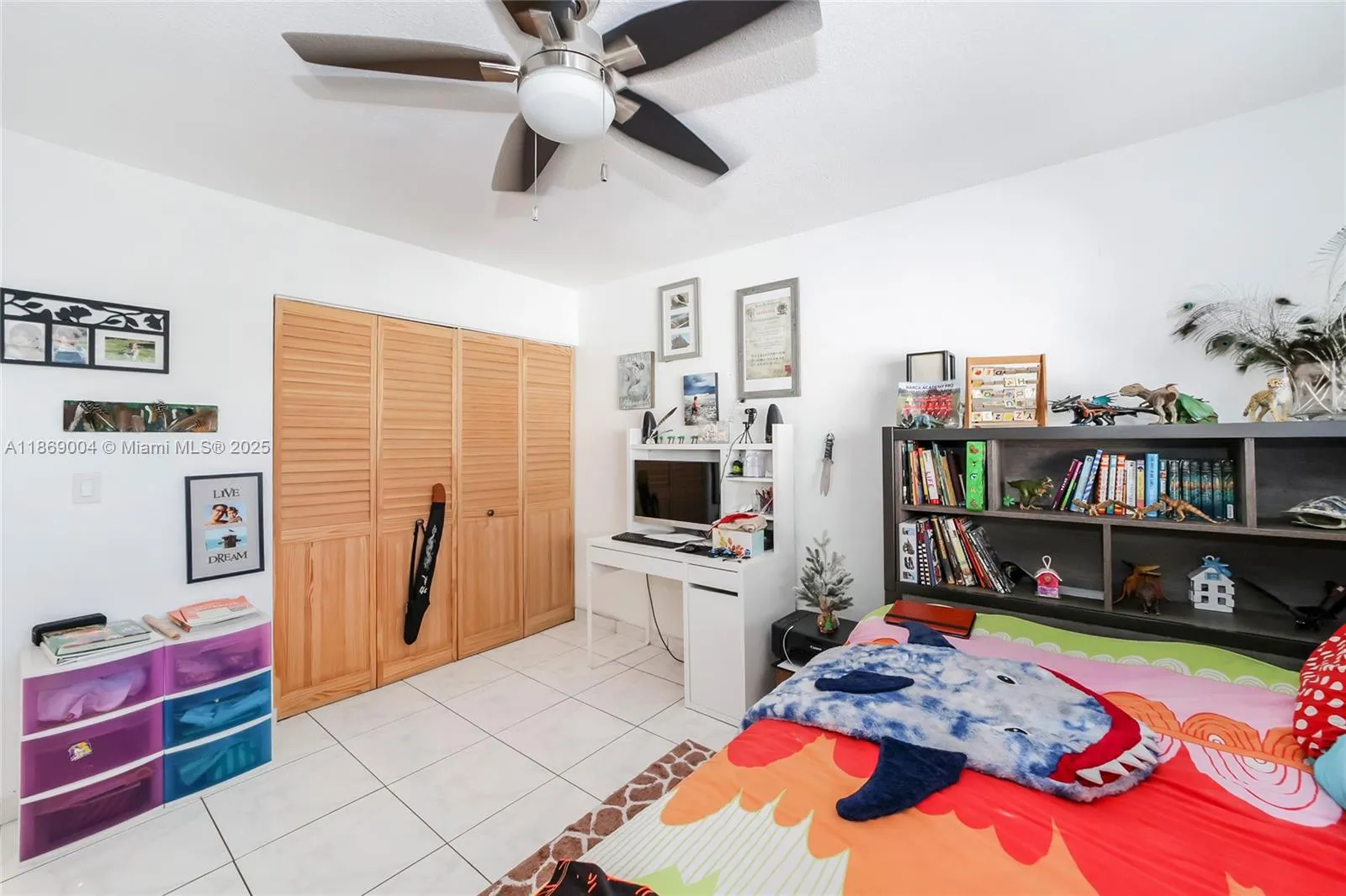 541 Blue Heron Dr, #205