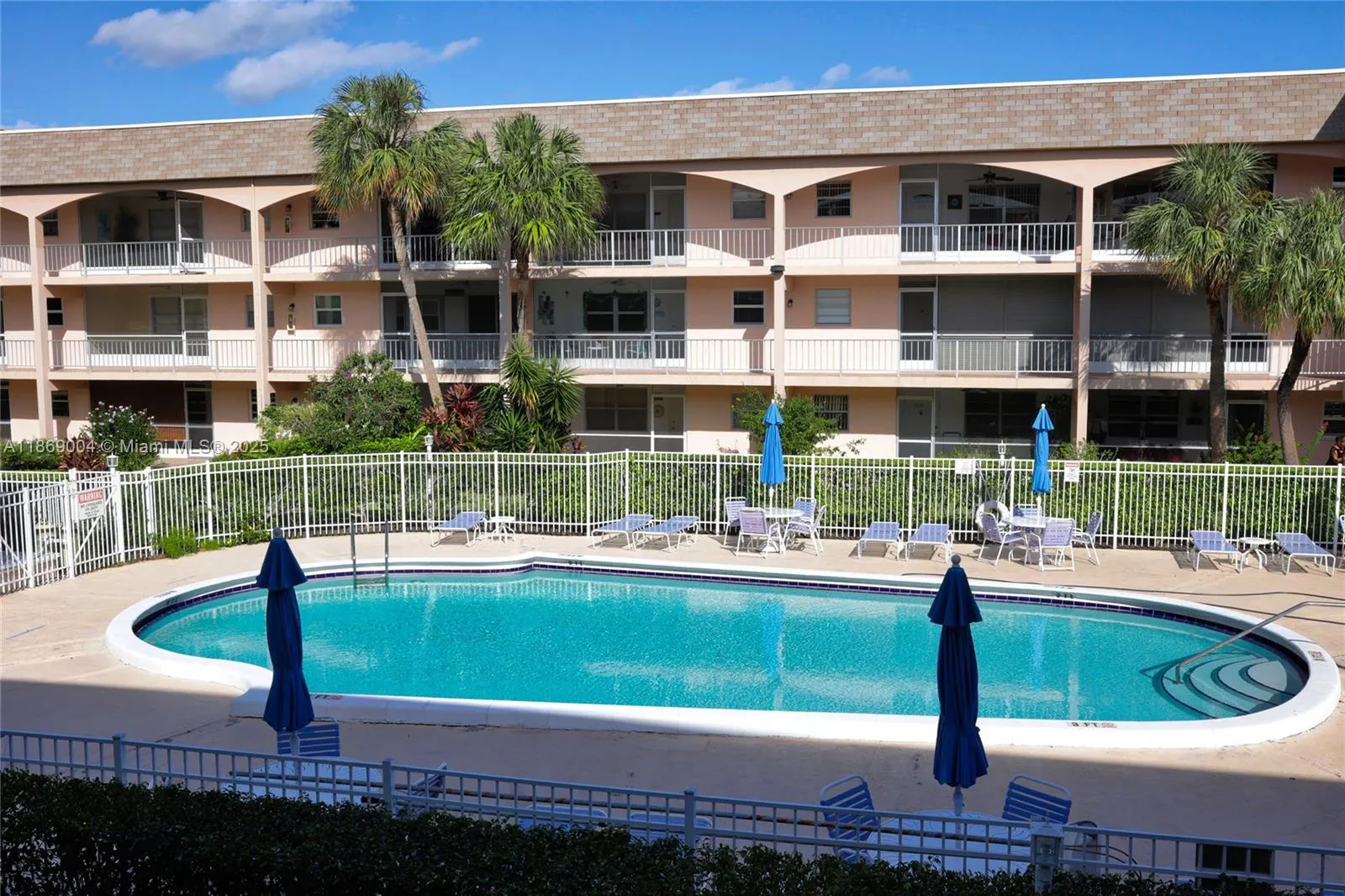 541 Blue Heron Dr, #205