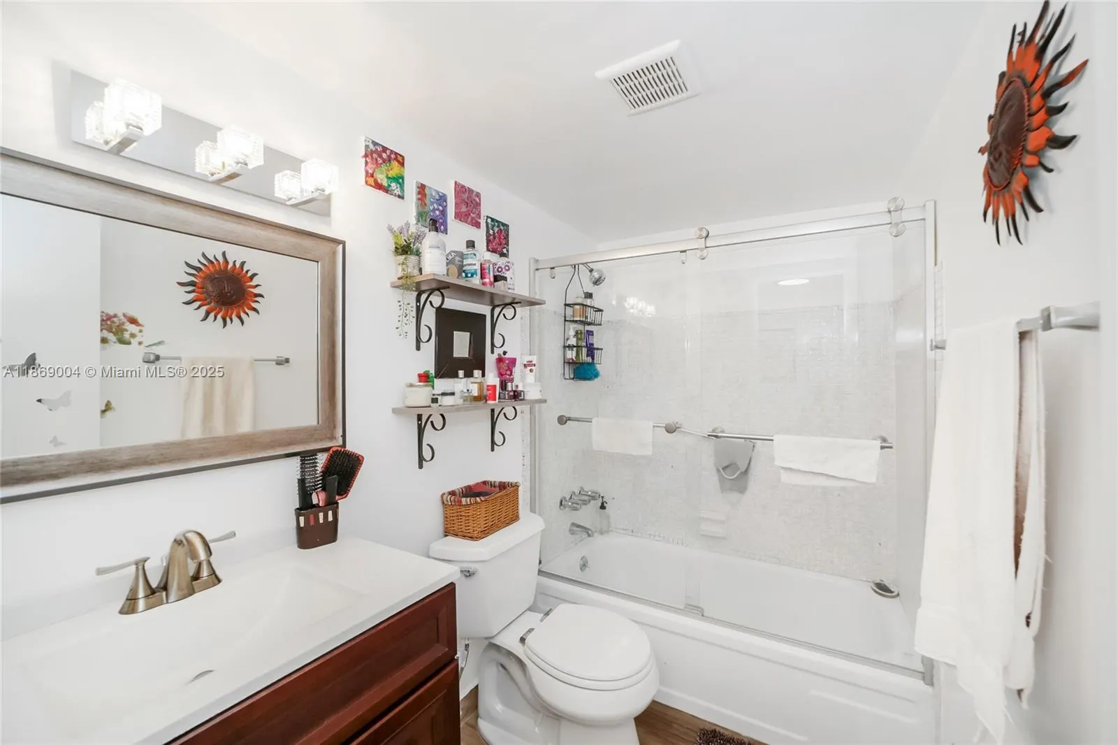 541 Blue Heron Dr, #205