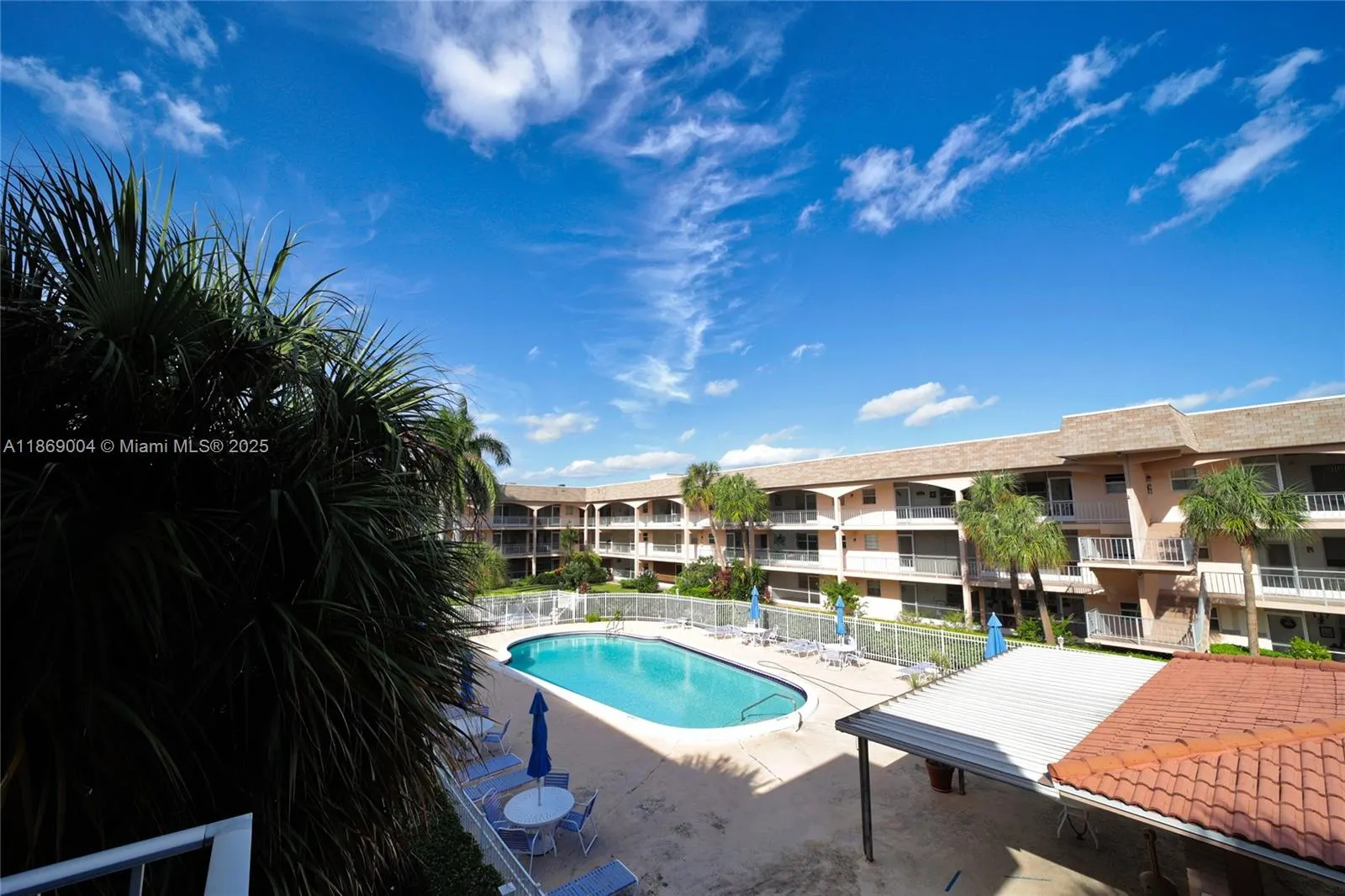 541 Blue Heron Dr, #205