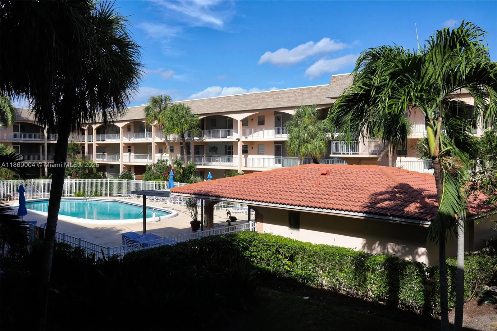 541 Blue Heron Dr, #205