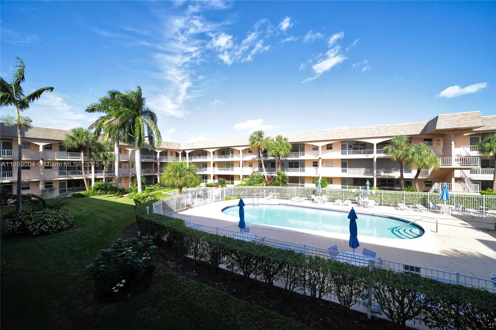 541 Blue Heron Dr, #205