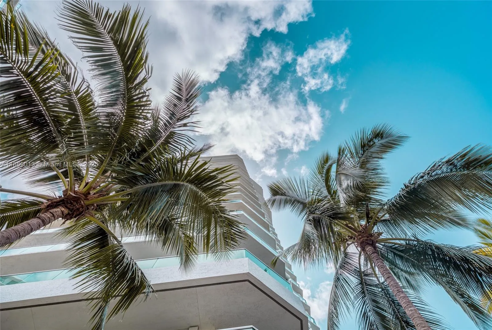 16500 Collins Ave, #655