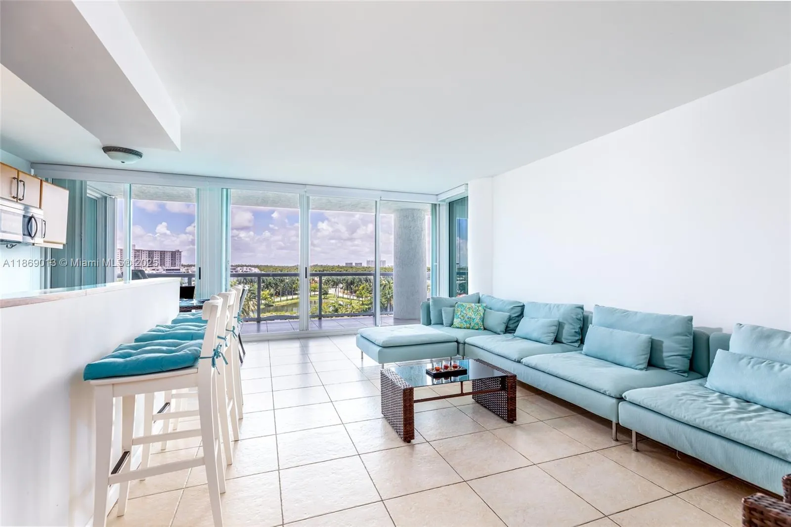 16500 Collins Ave, #655