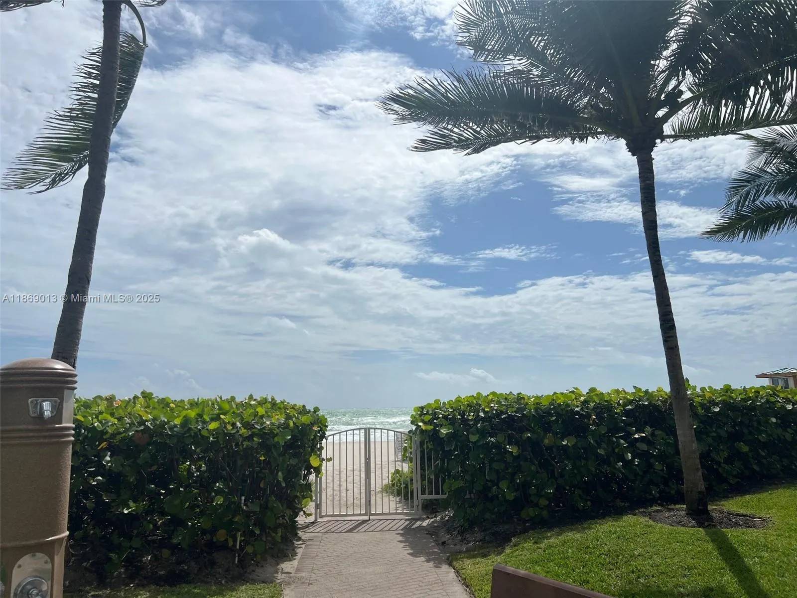 16500 Collins Ave, #655
