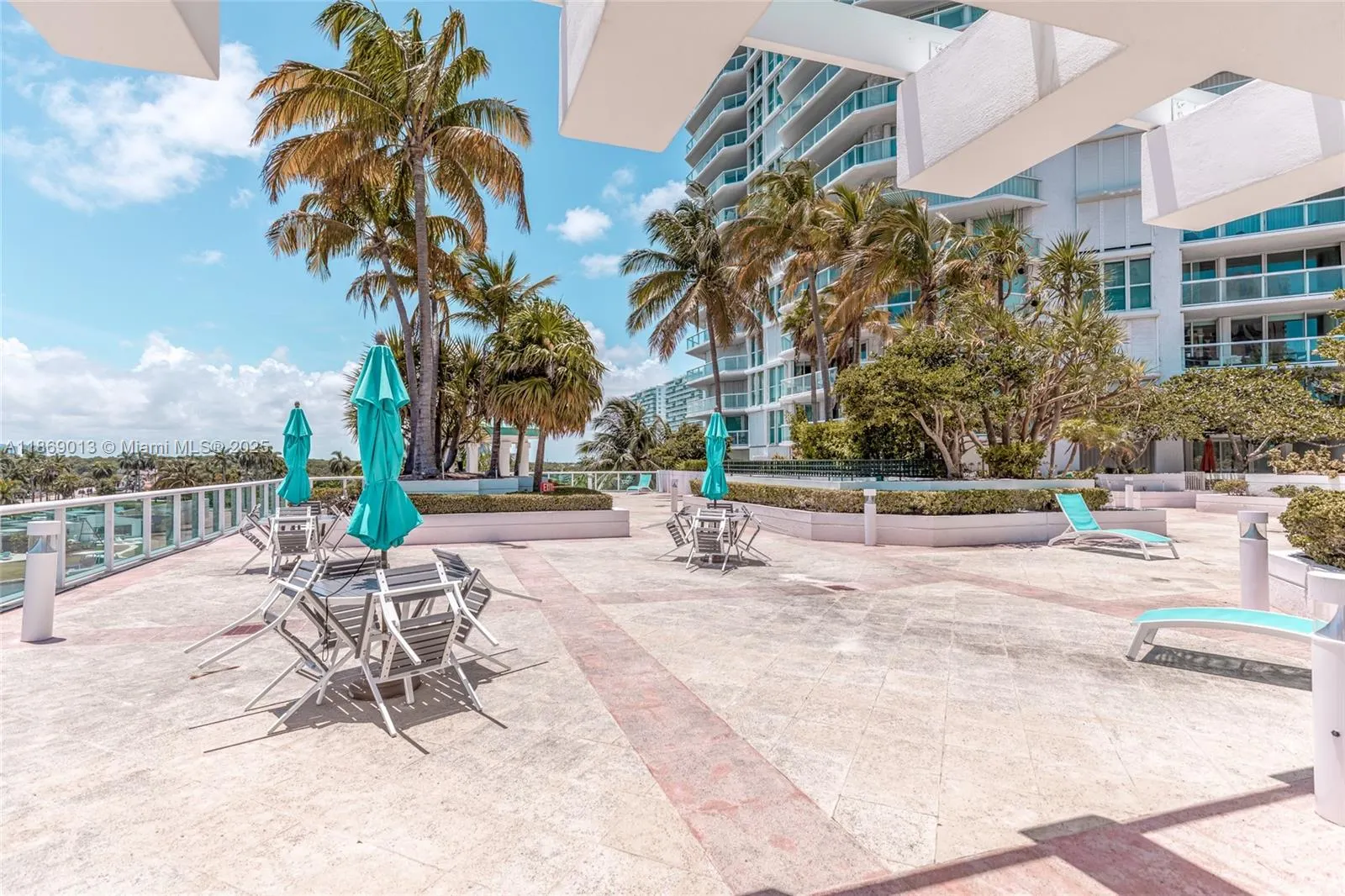 16500 Collins Ave, #655