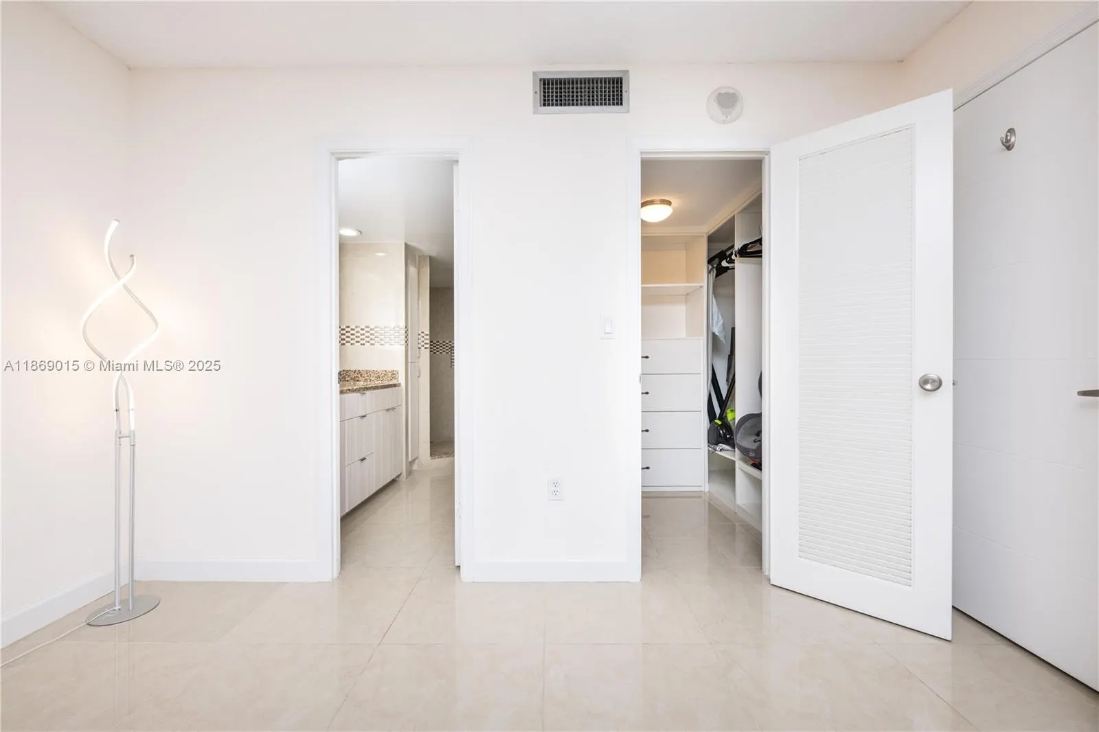 1833 S Ocean Dr, #1007