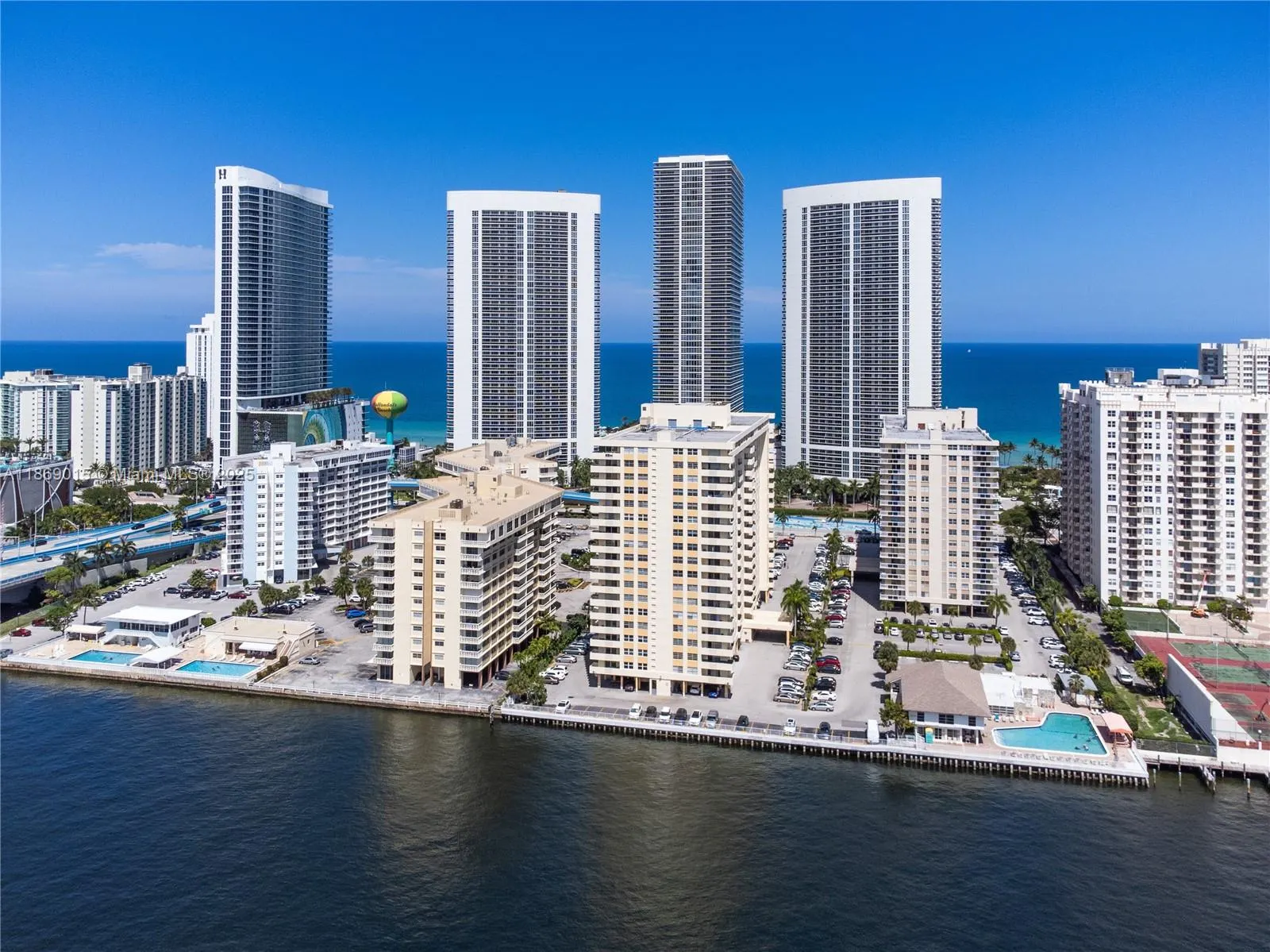 1833 S Ocean Dr, #1007