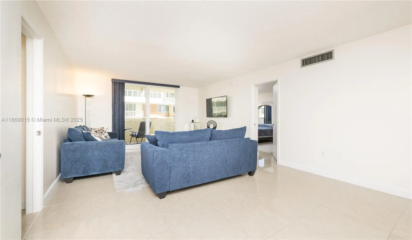 1833 S Ocean Dr, #1007