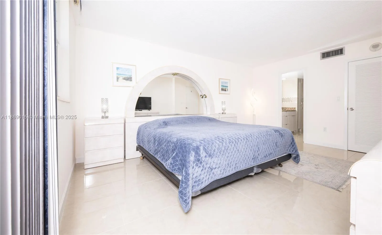 1833 S Ocean Dr, #1007