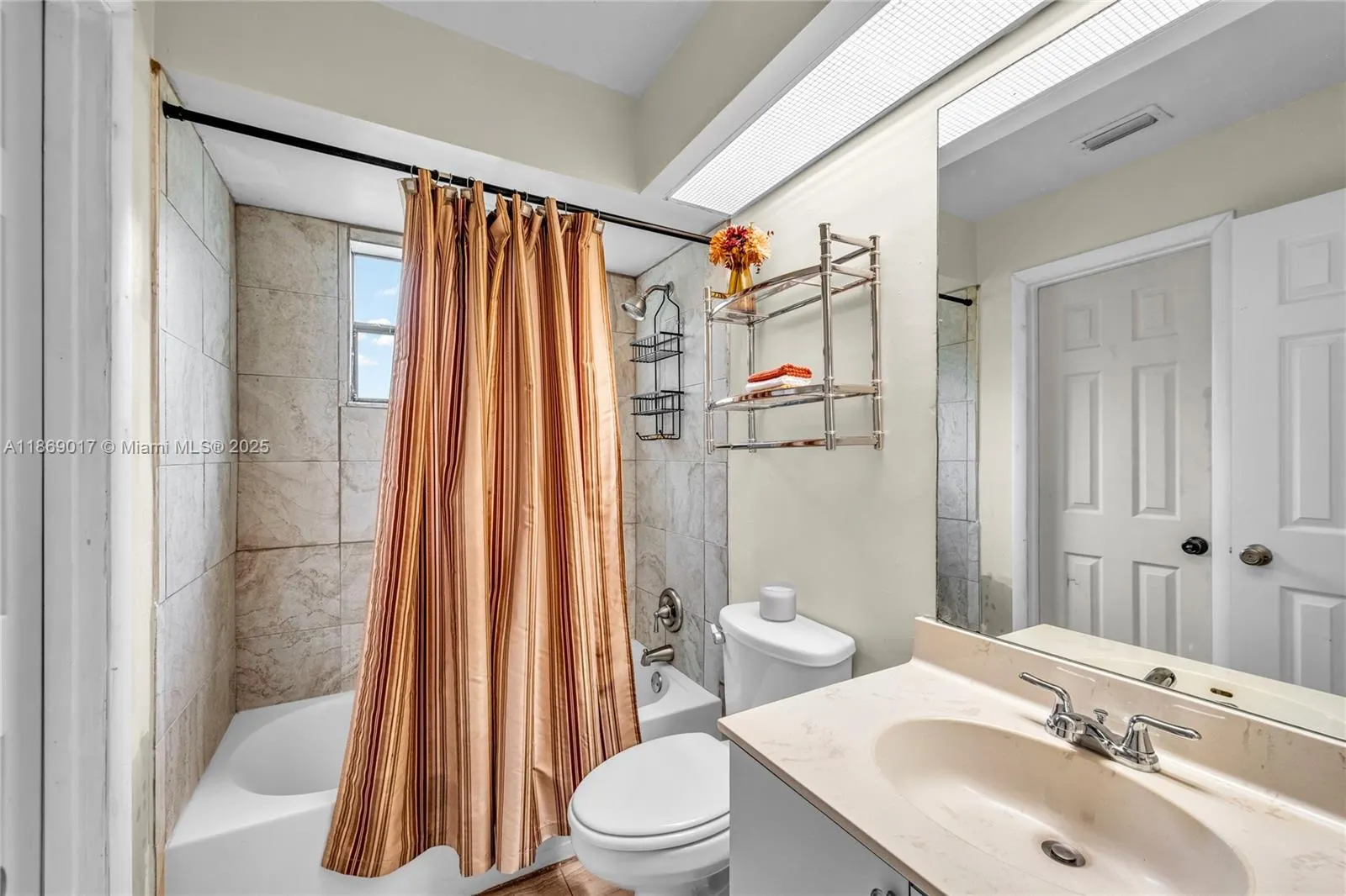2511 NW 56th Ave, #2-25