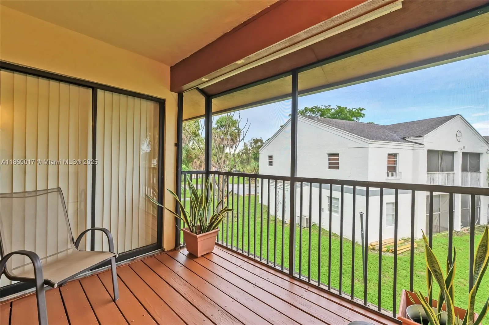 2511 NW 56th Ave, #2-25
