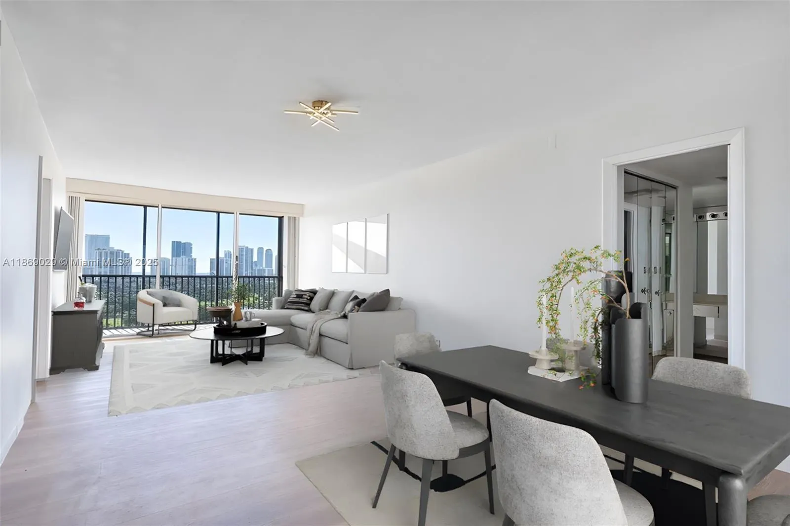 20335 W Country Club Dr, #1608