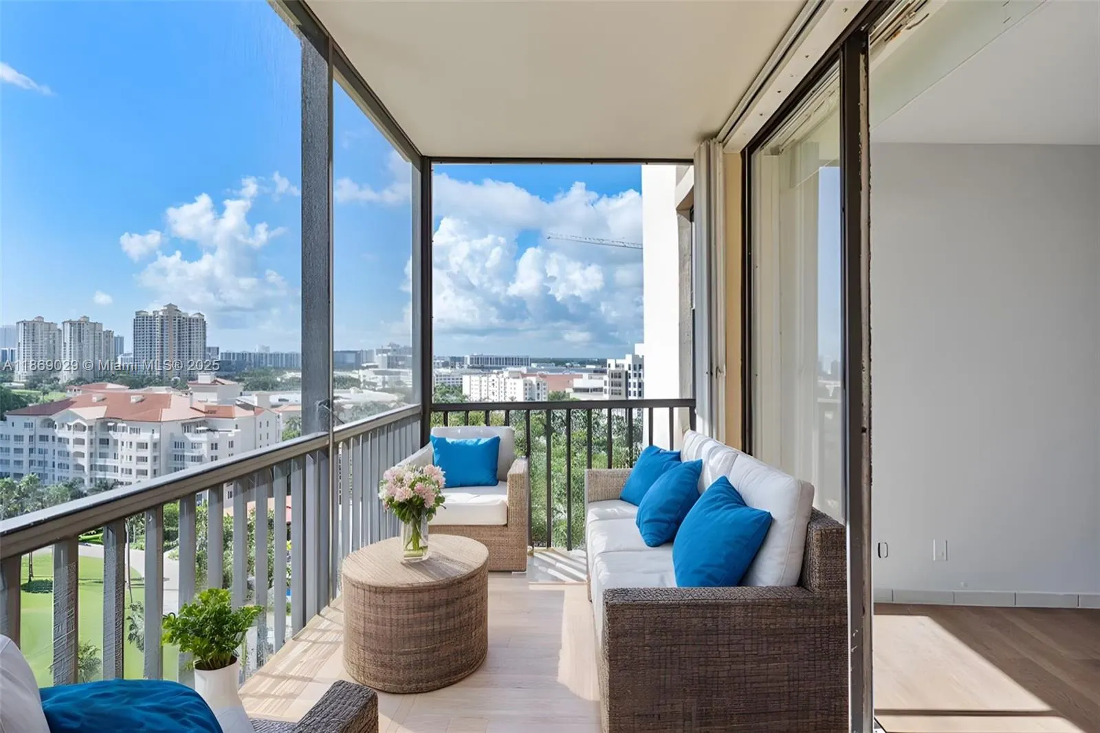 20335 W Country Club Dr, #1608