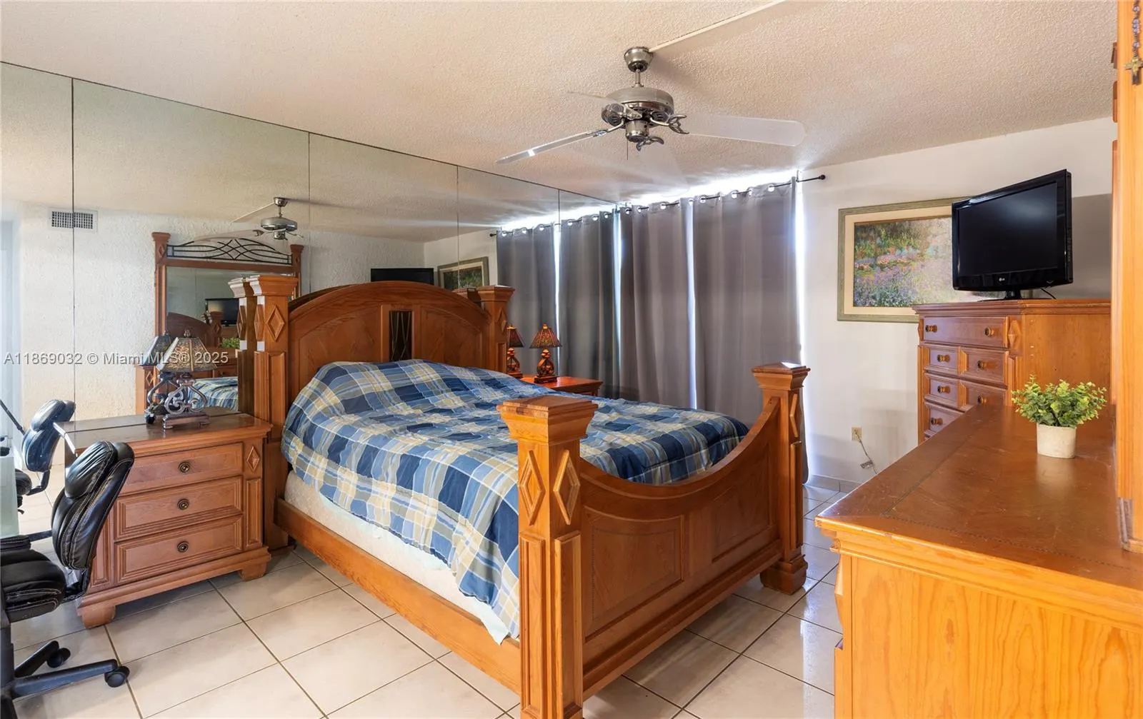 3200 Collins Ave, #12-8