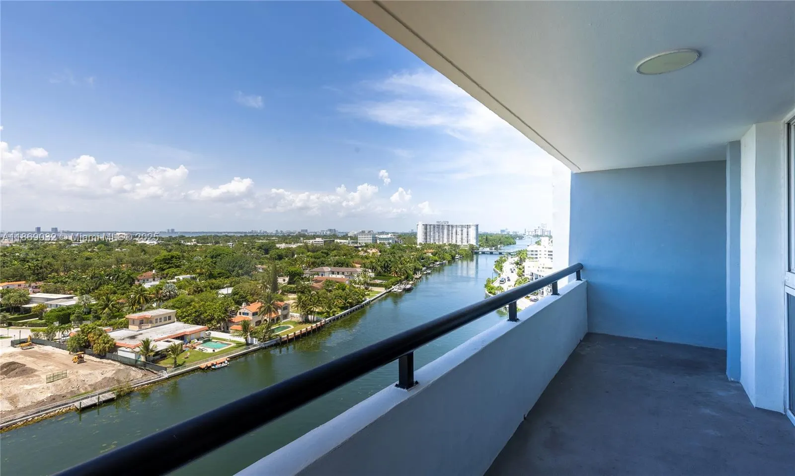 3200 Collins Ave, #12-8