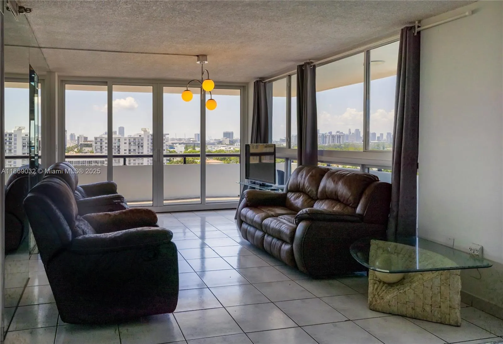3200 Collins Ave, #12-8