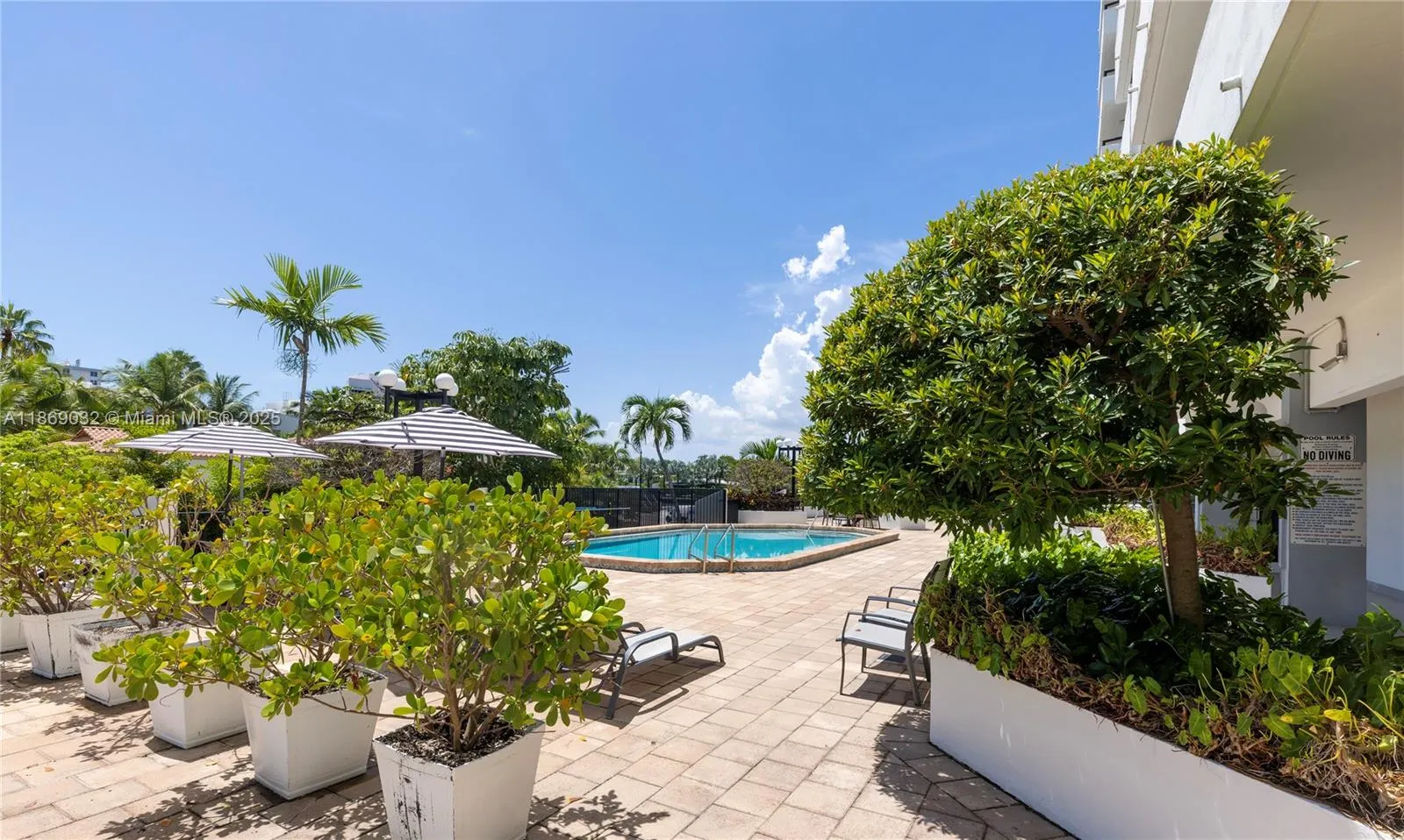 3200 Collins Ave, #12-8
