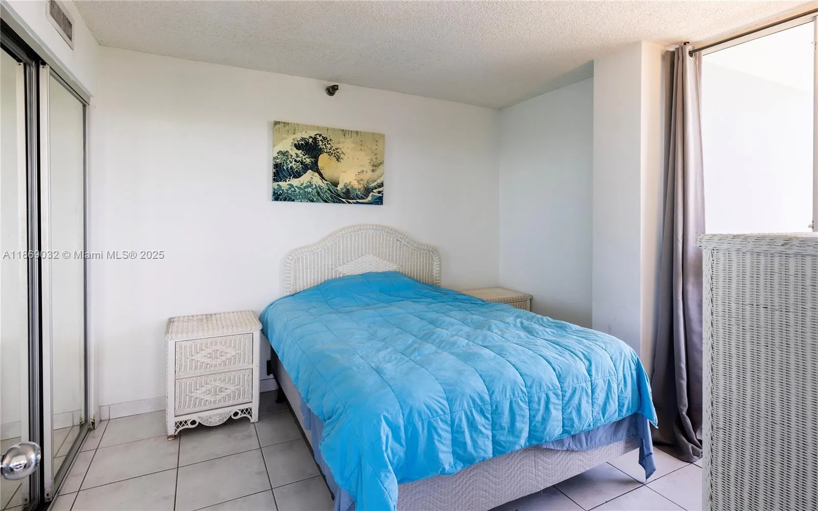 3200 Collins Ave, #12-8