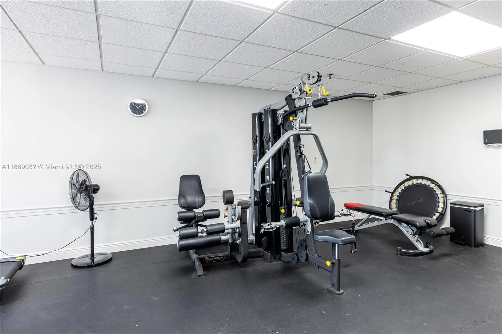 3200 Collins Ave, #12-8