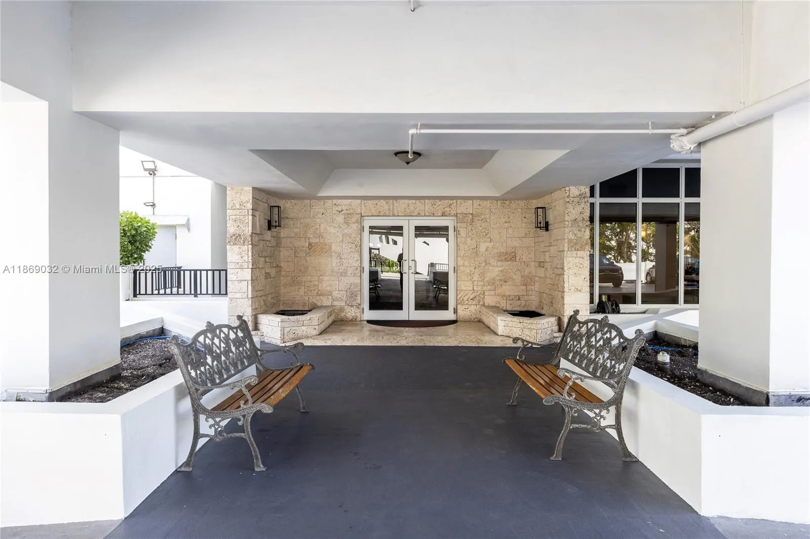 3200 Collins Ave, #12-8