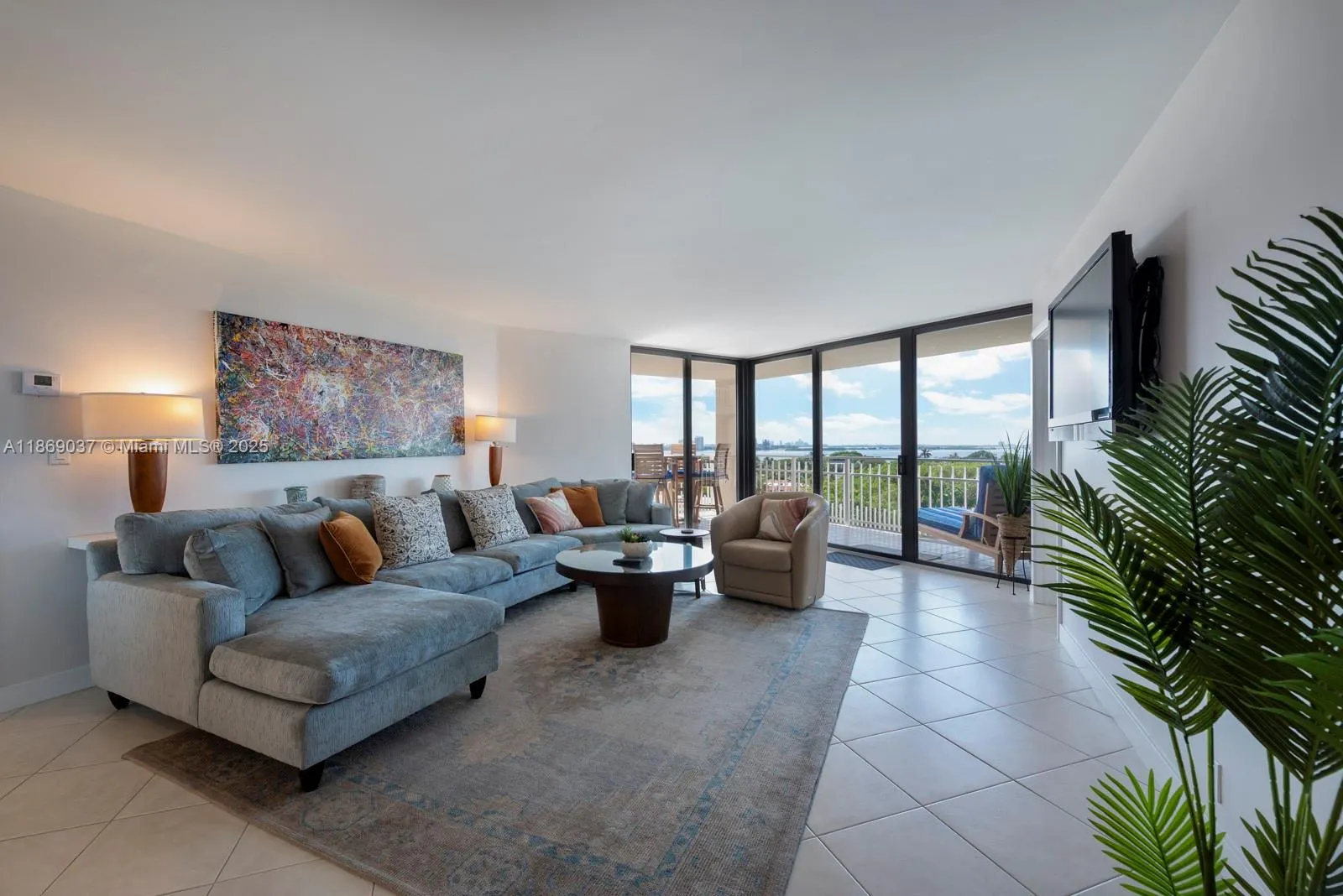 1000 NE Quayside Ter, #804