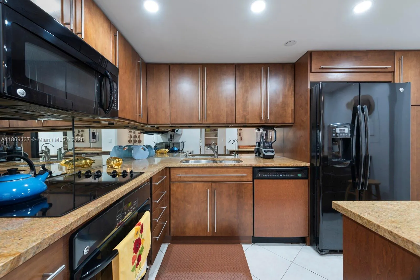 1000 NE Quayside Ter, #804