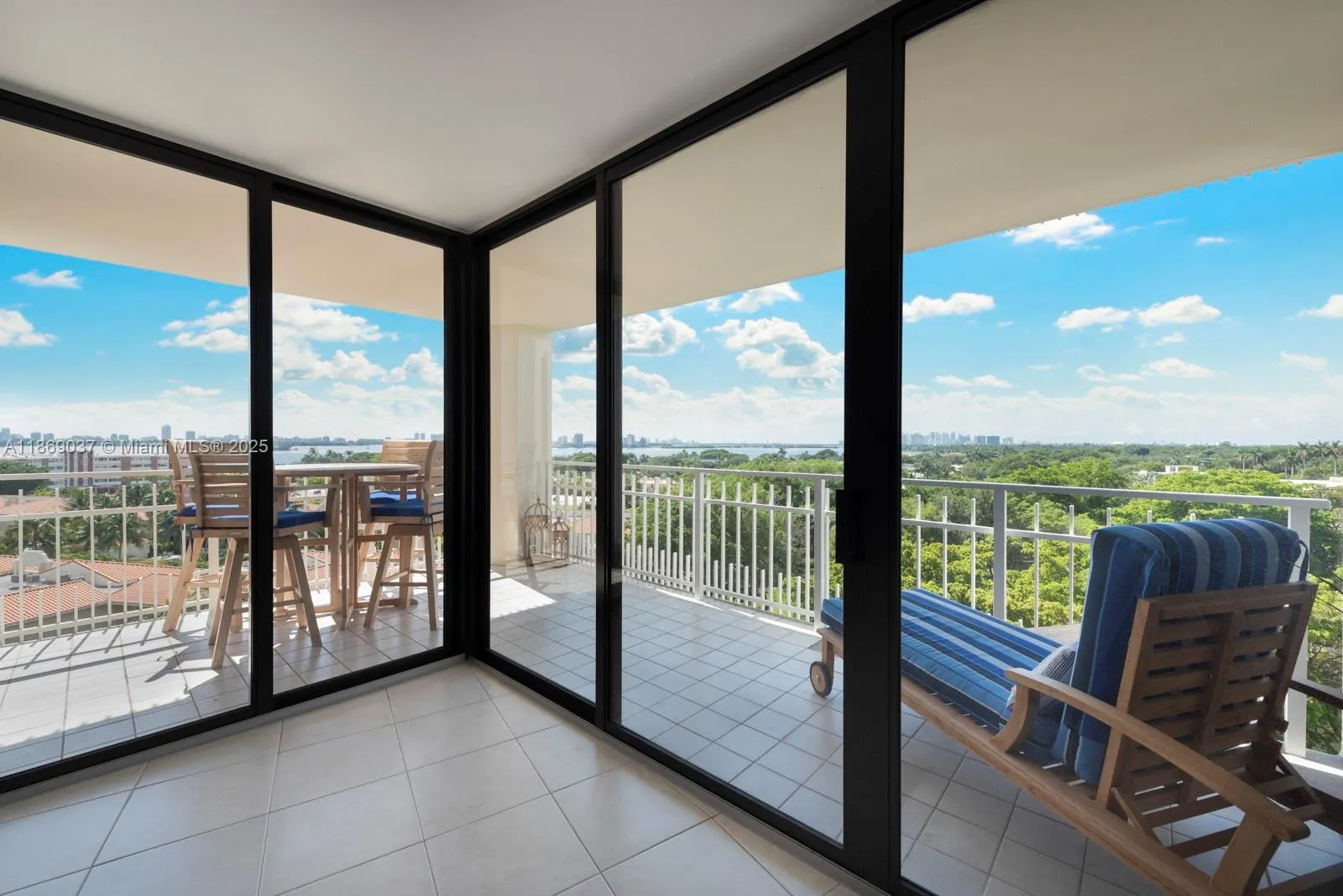 1000 NE Quayside Ter, #804