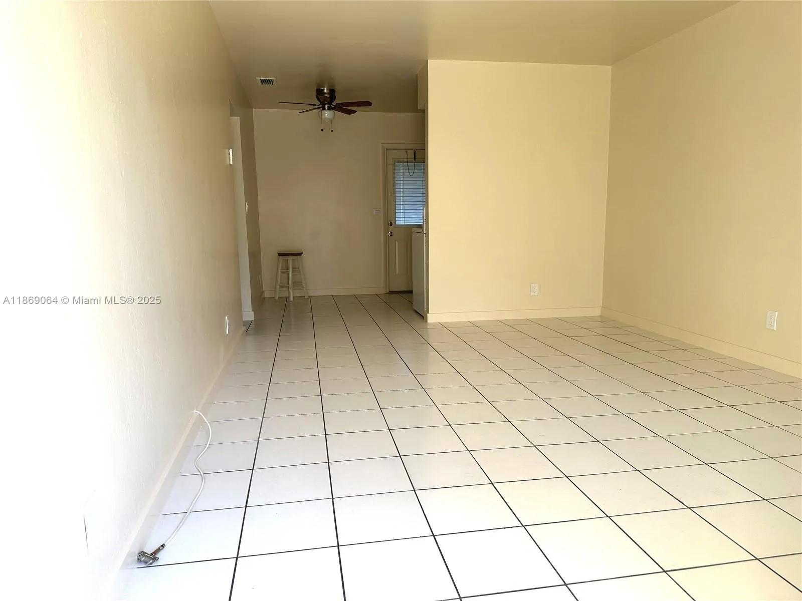 716 SE 16th St, #2