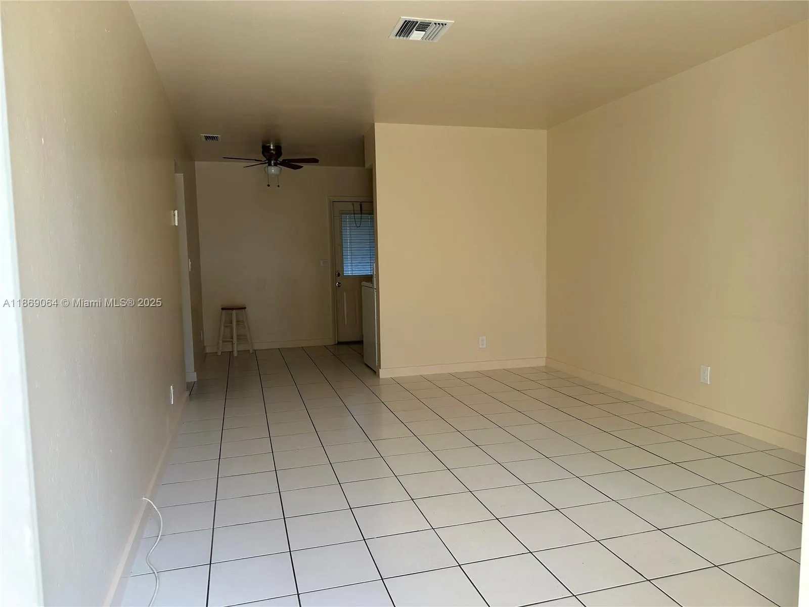 716 SE 16th St, #2