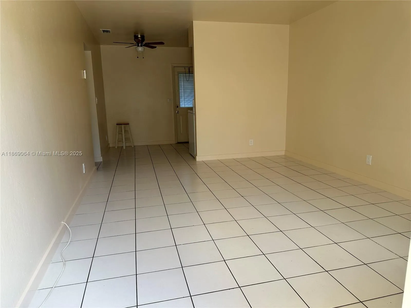 716 SE 16th St, #2