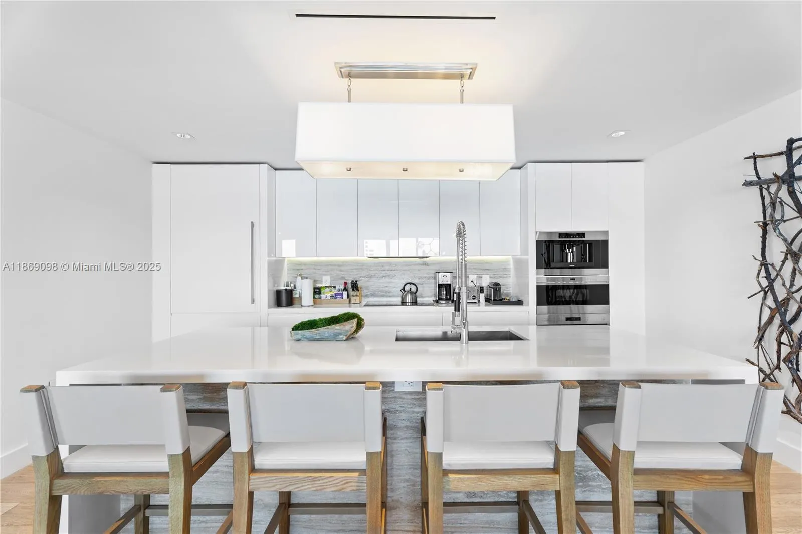 102 24th St, #PH-1703