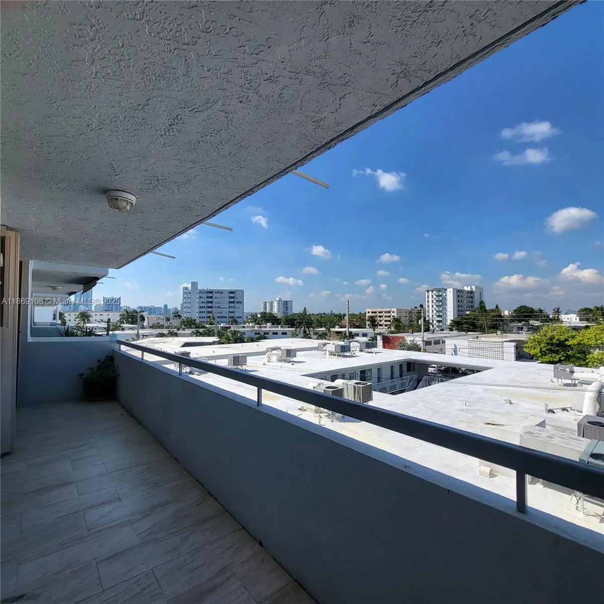 7300 Wayne Ave, #416