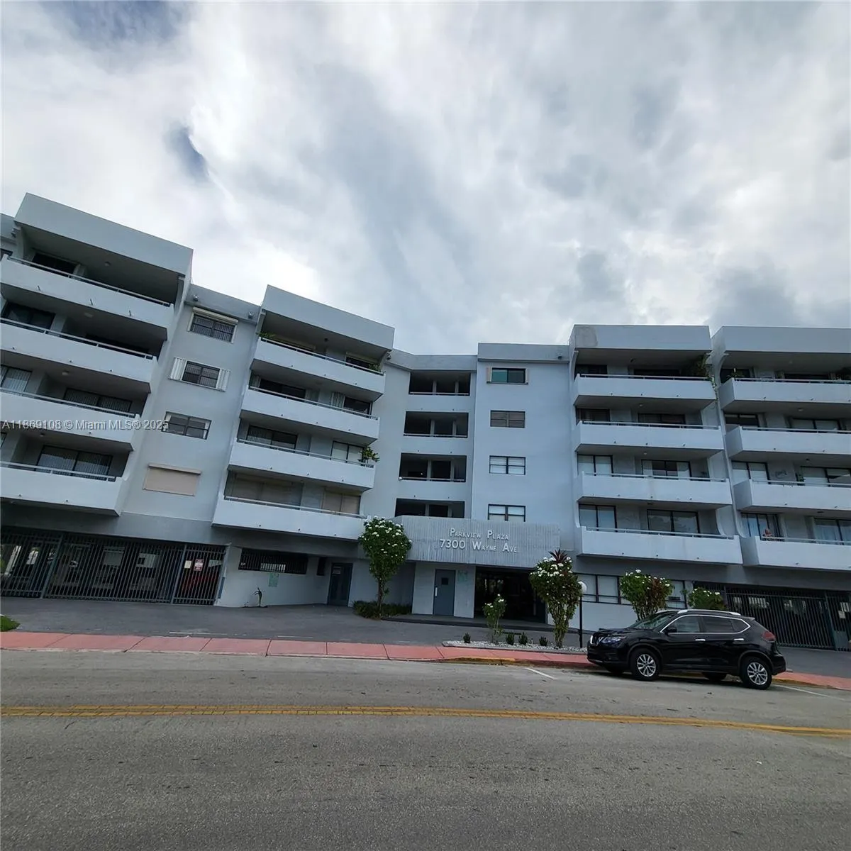7300 Wayne Ave, #416