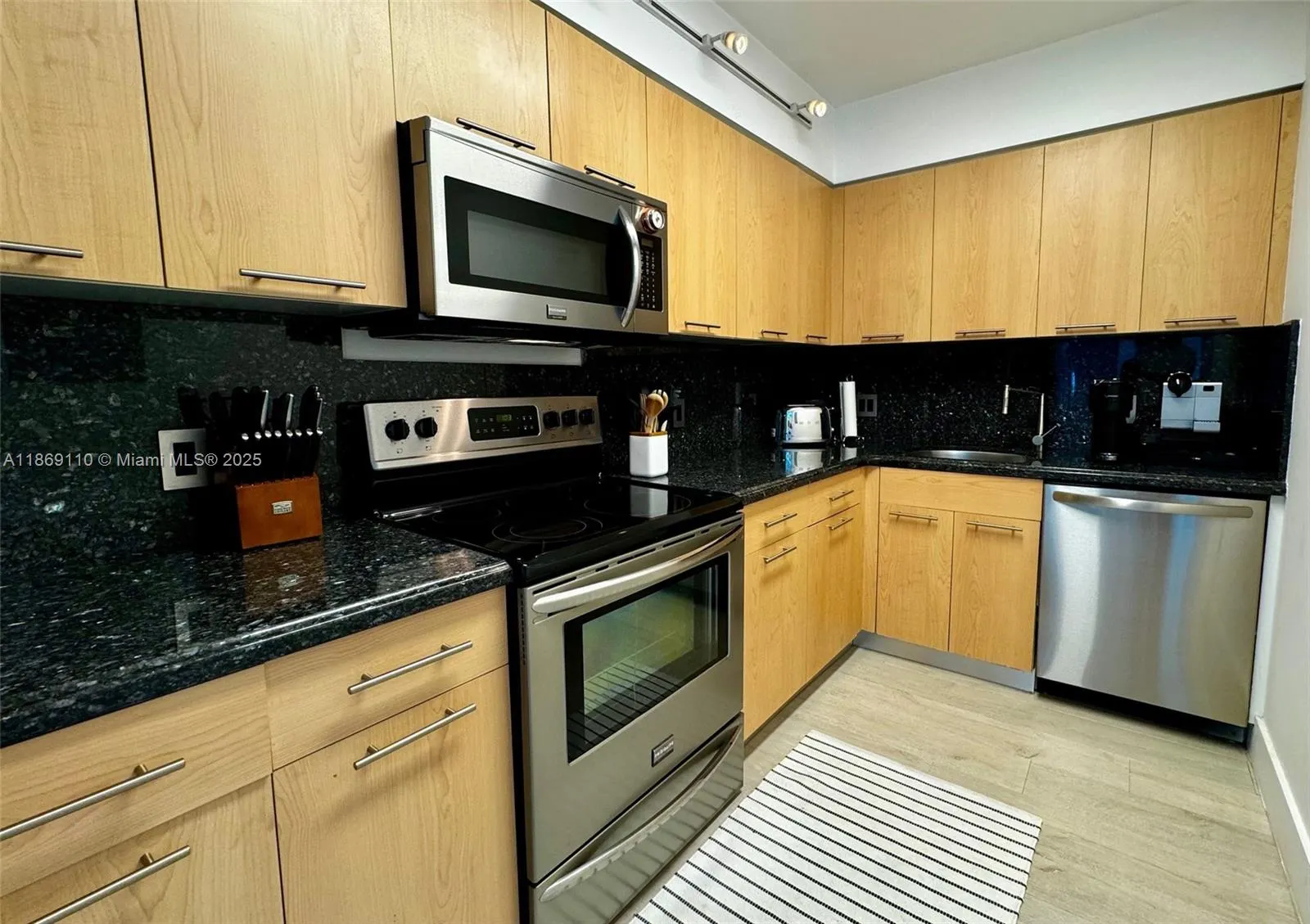 800 Claughton Island Dr, #1502