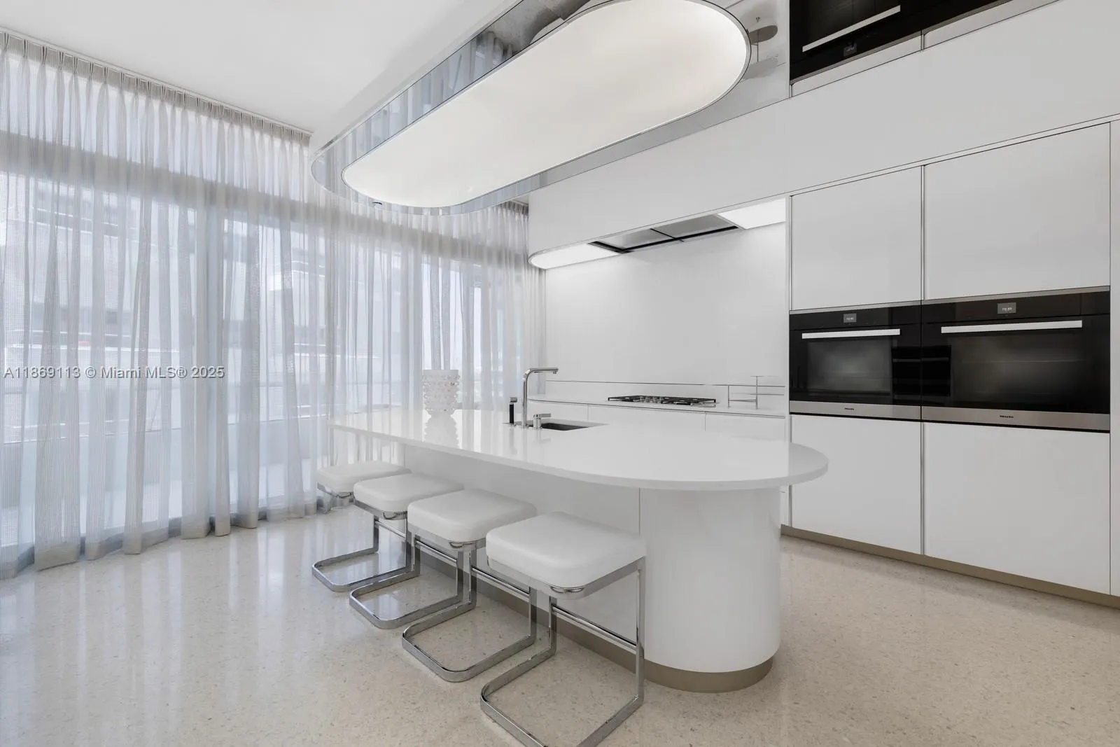 3315 Collins Ave, #10B