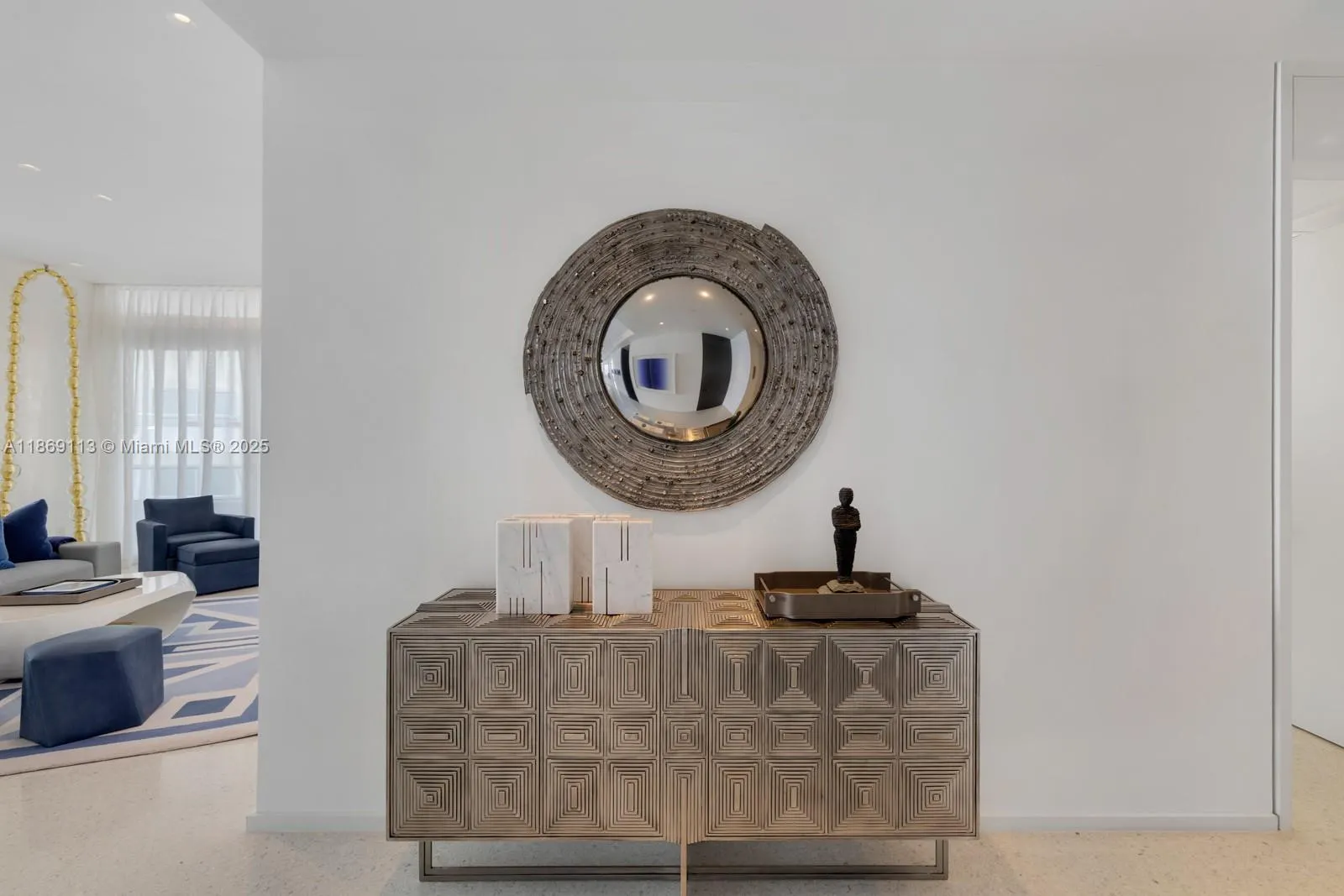 3315 Collins Ave, #10B