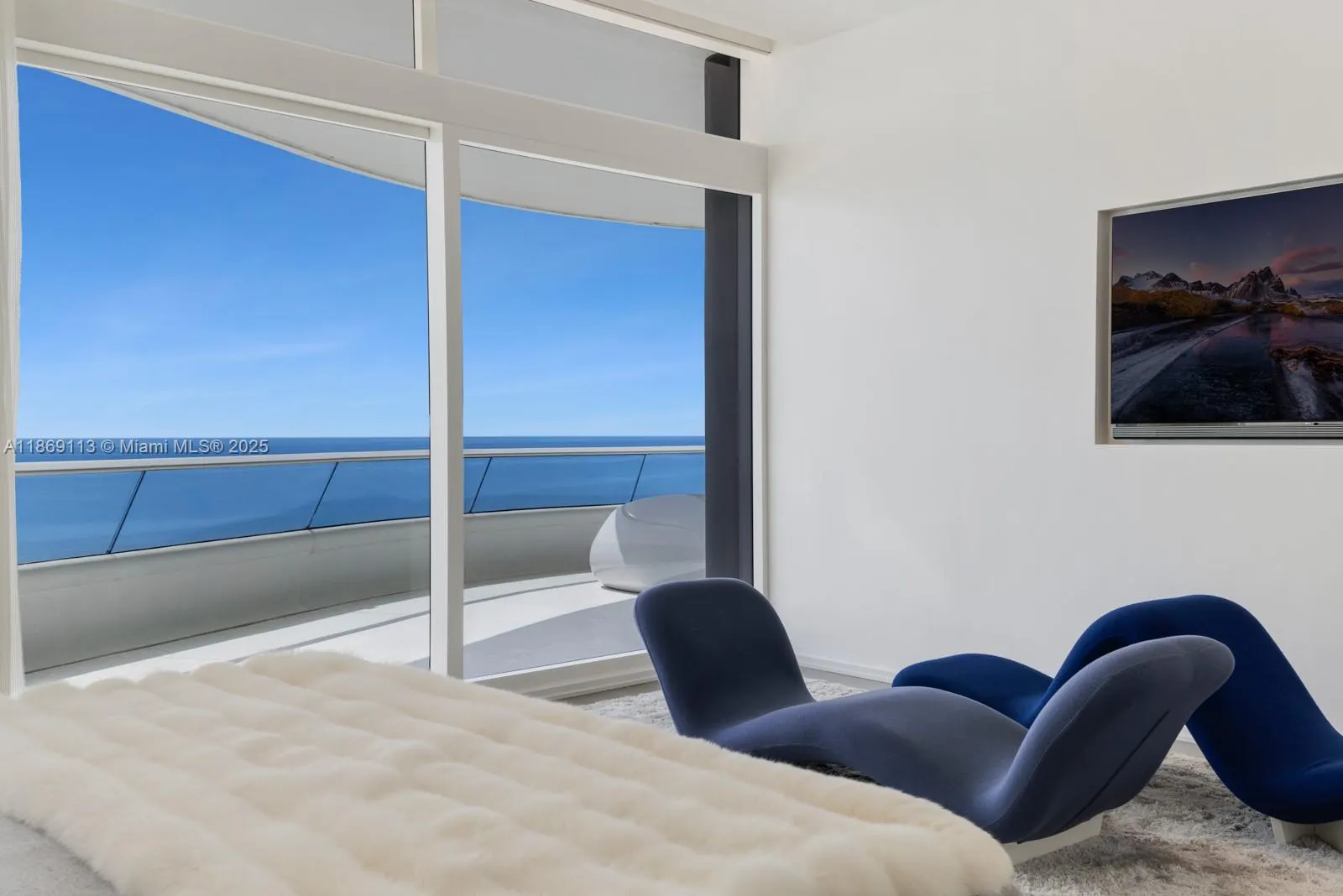 3315 Collins Ave, #10B
