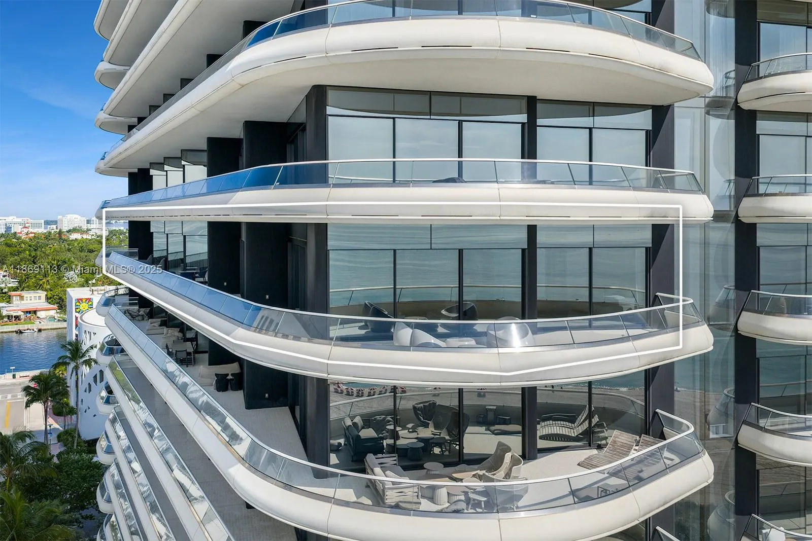 3315 Collins Ave, #10B