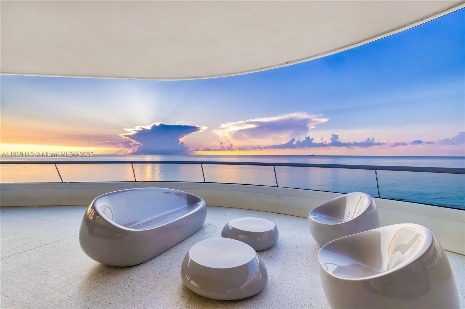 3315 Collins Ave, #10B