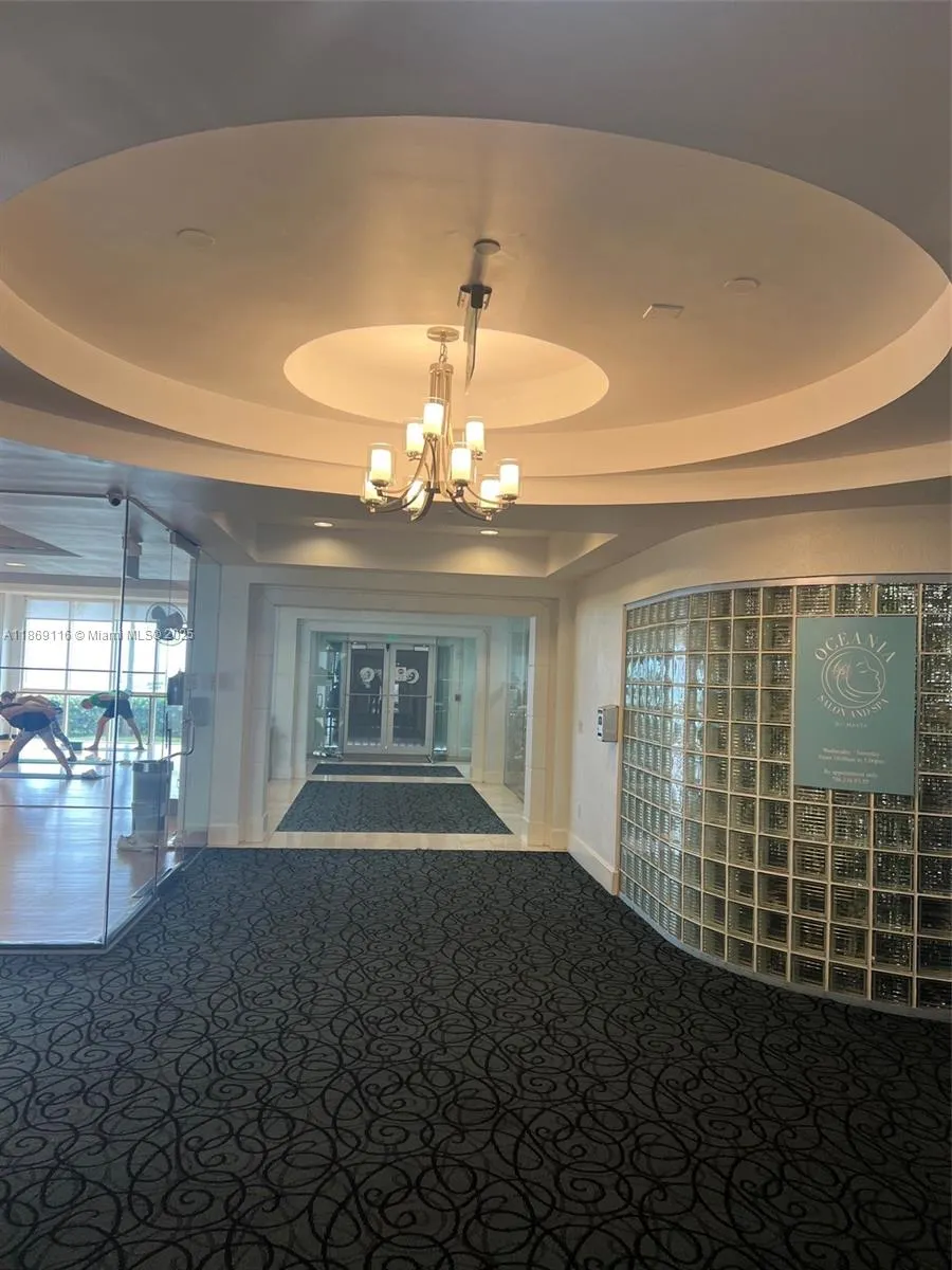 16500 Collins Ave, #655