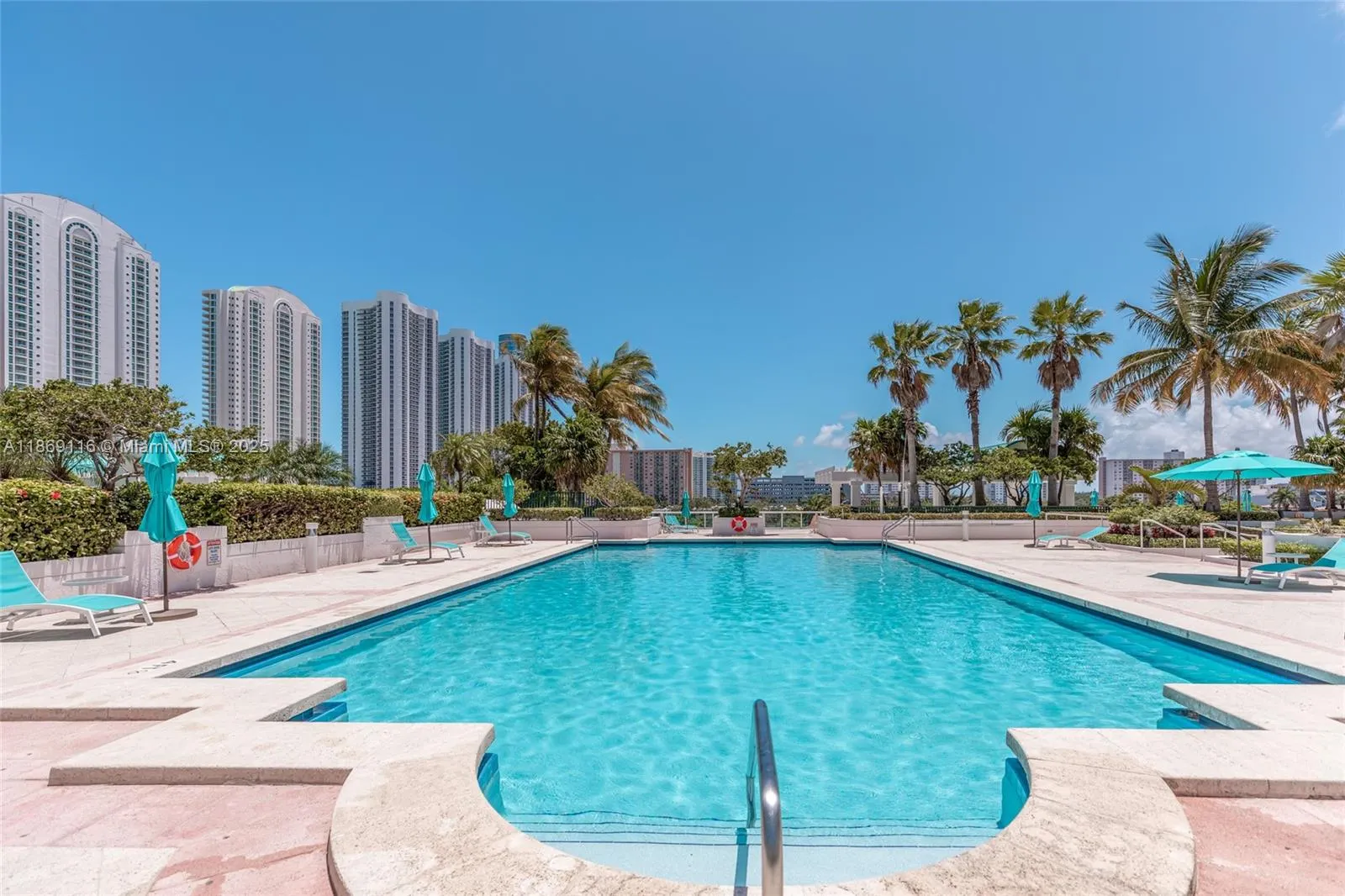 16500 Collins Ave, #655