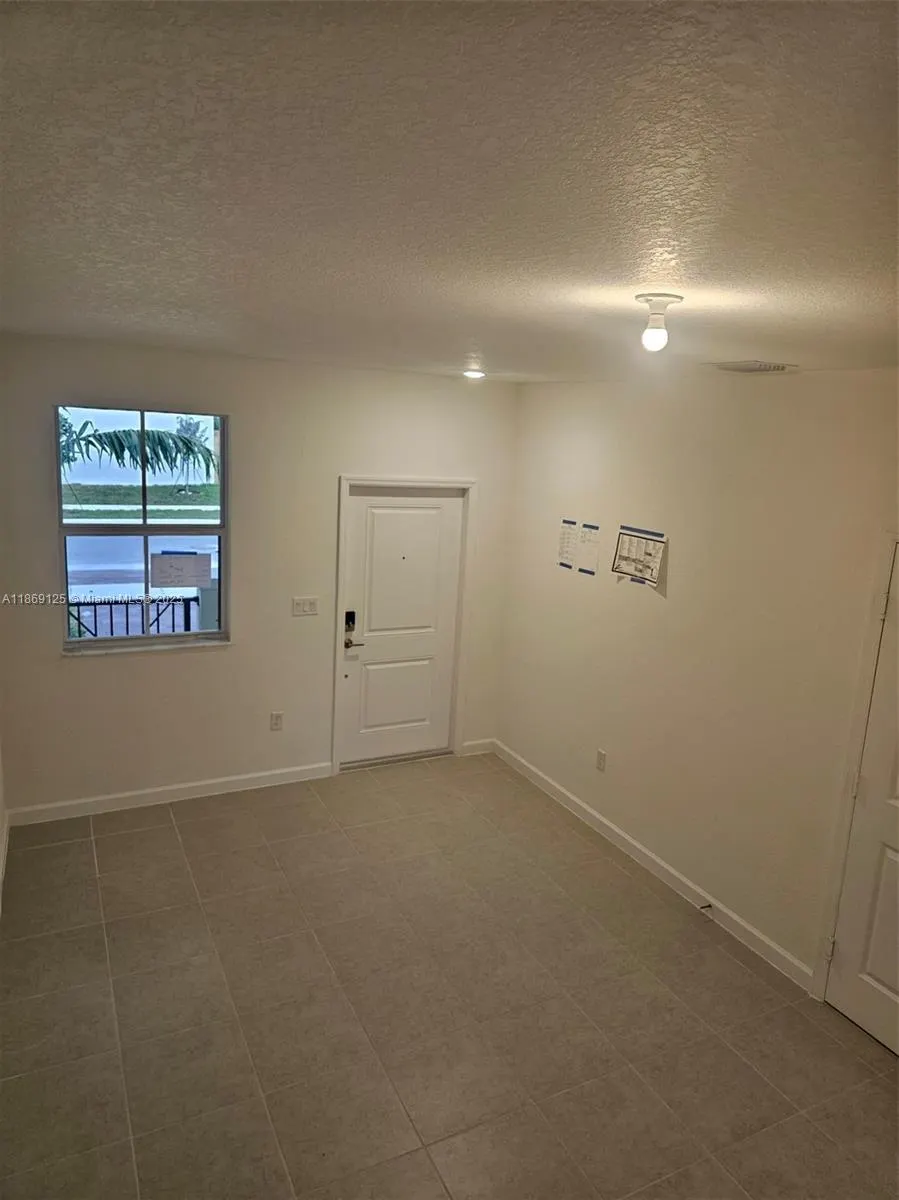 2785 SE 25th Ave, #.