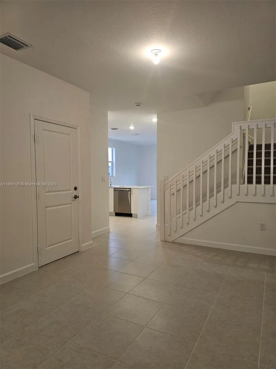 2785 SE 25th Ave, #.