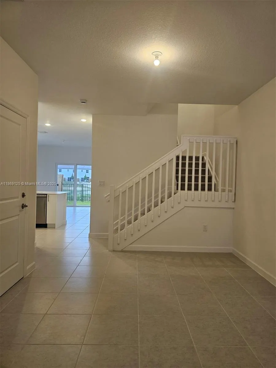 2785 SE 25th Ave, #.